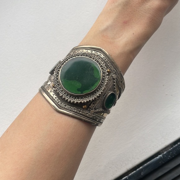 Vintage Silver Cuff with Green Emblem - Picture 1 of 4
